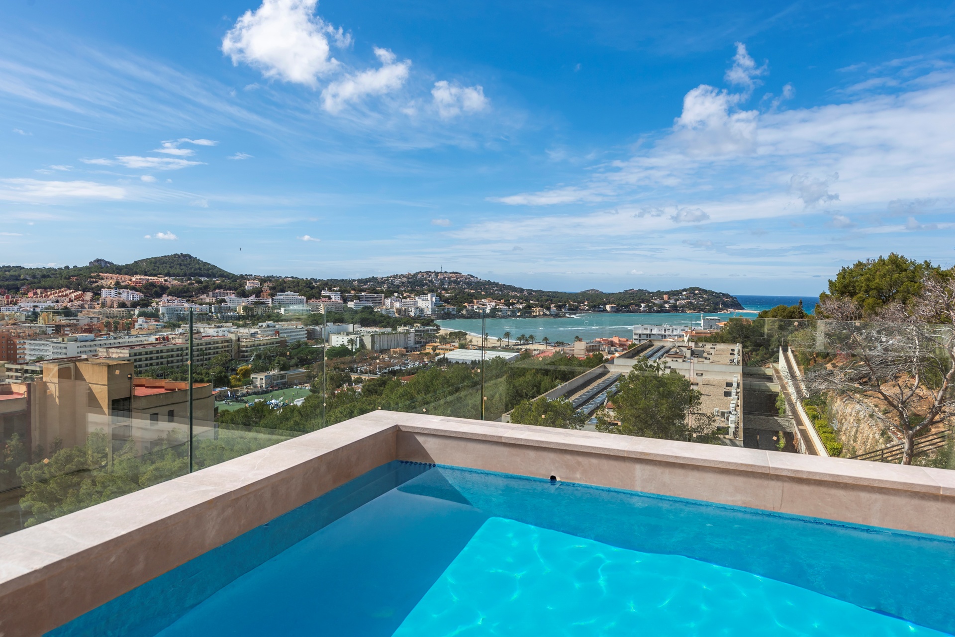 Sea View Penthouse in Exclusive Residential Complex in Santa Ponsa